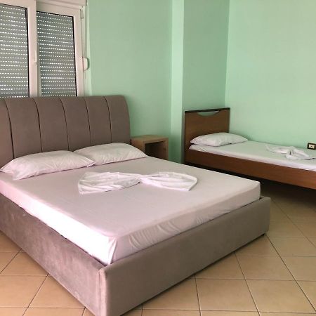 Lungomare Apartment Vlore Exterior photo